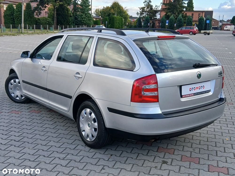 Skoda Octavia 2006 photo 5