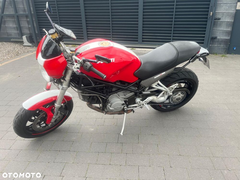 Ducati Monster - 1