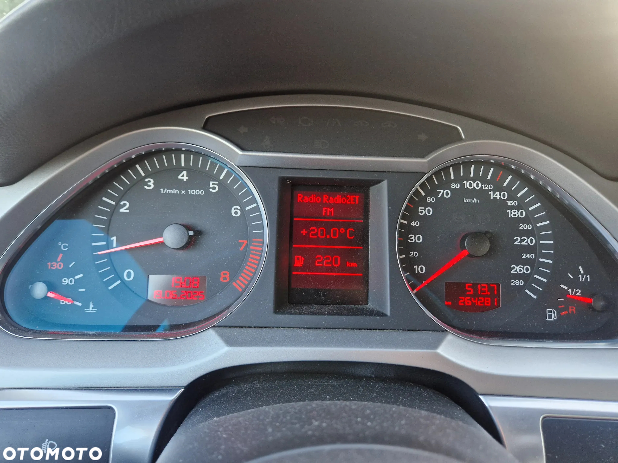 Audi A6 2.0T FSI - 10
