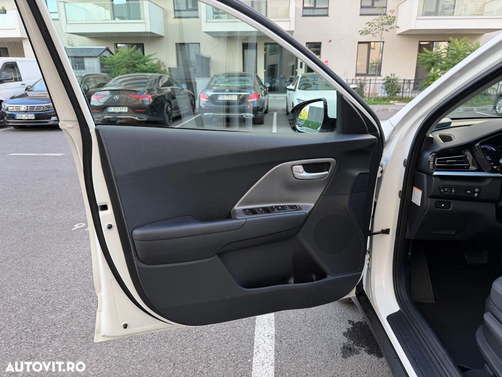 Kia Niro 1.6 GDI HEV 2WD OPF Aut. Edition 7 - 10