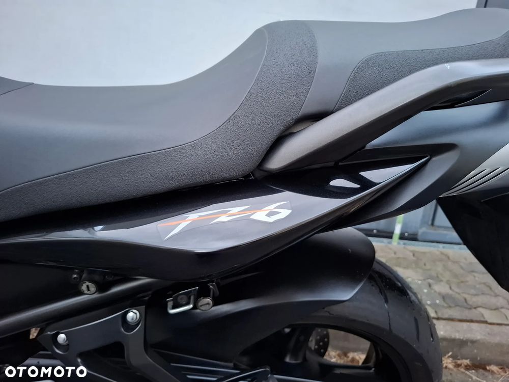 Yamaha FZ6 - 36