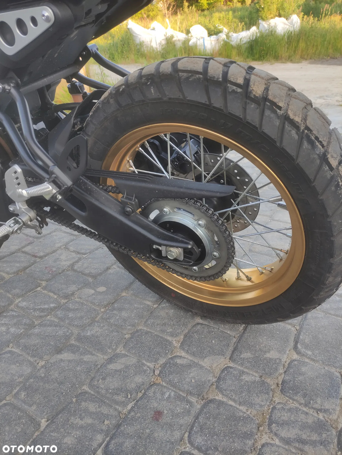 Yamaha XSR - 4