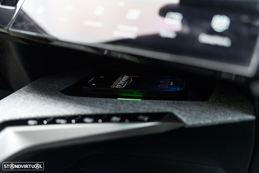 Peugeot 3008 1.2 Hybrid Allure e-DCS6 - 26