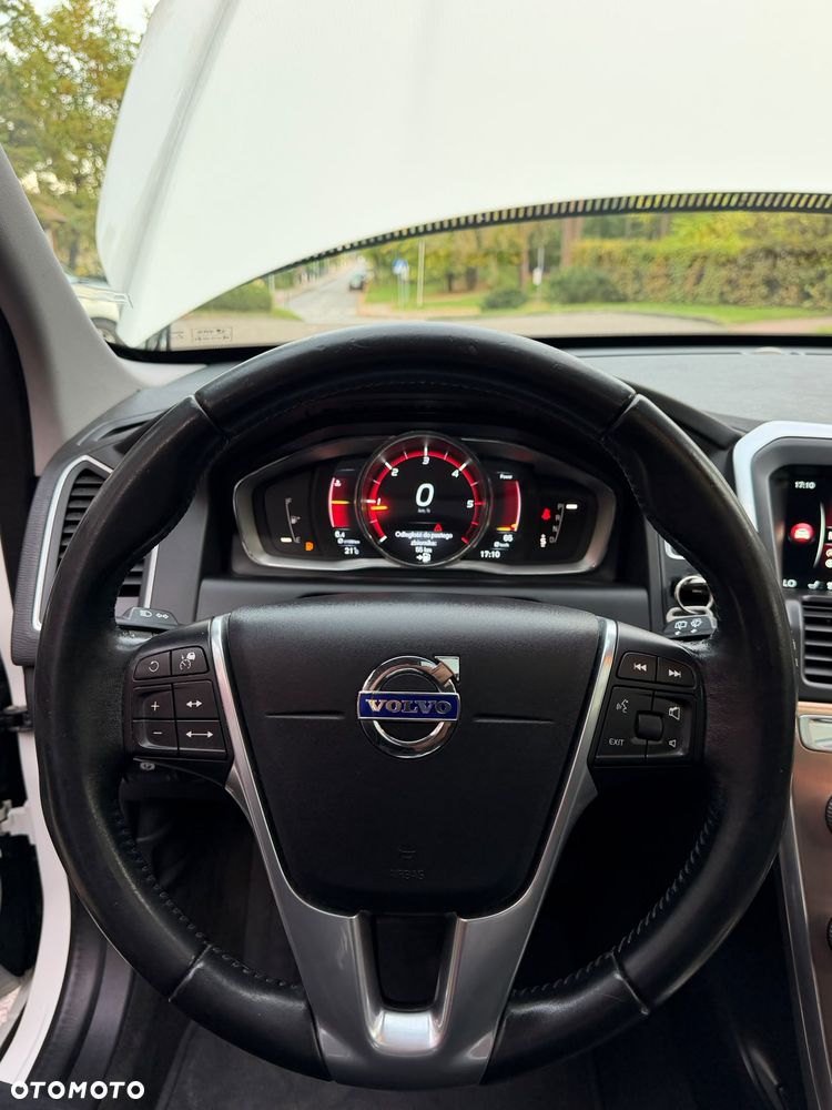 Volvo XC 60 - 30