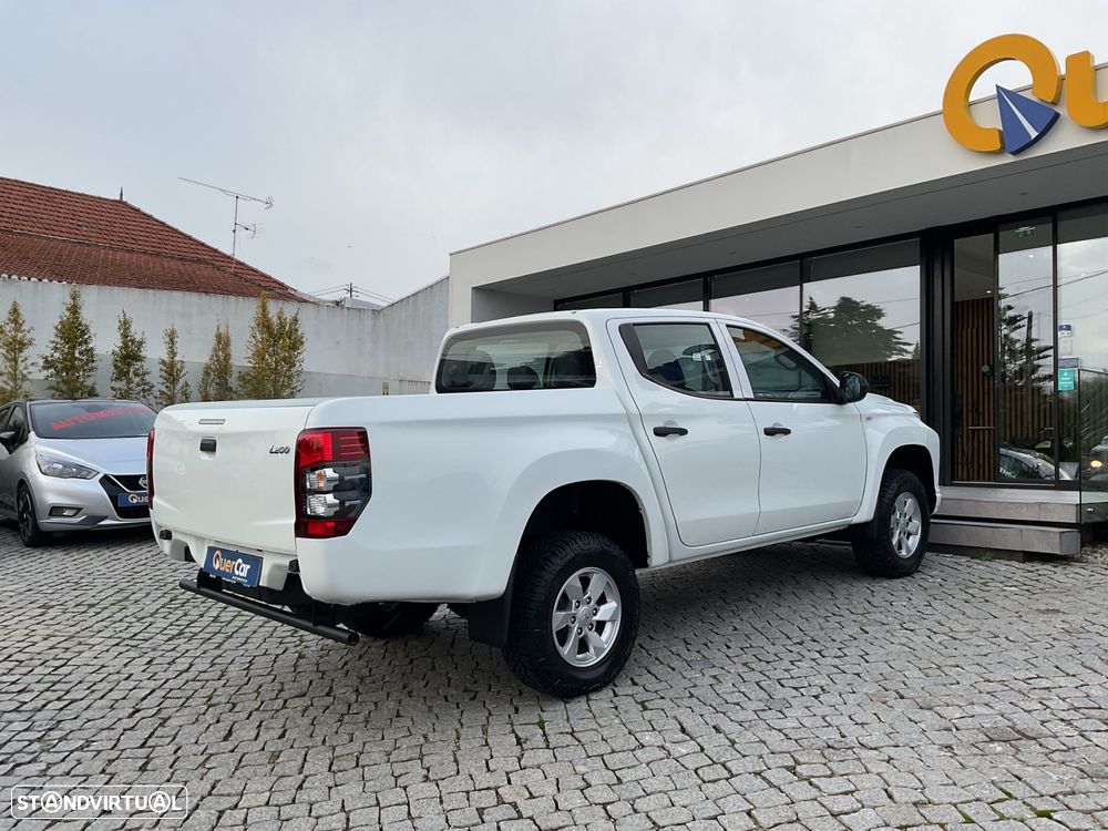 Mitsubishi L200 2.3 DI-D CD Invite Strakar Look 4WD - 10