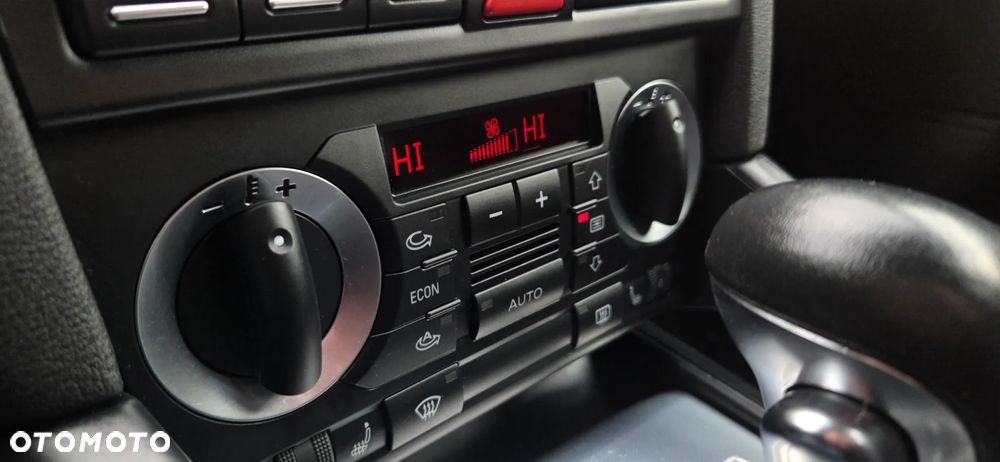 Audi A3 Sportback 1.8 TFSI Attraction S tronic - 28