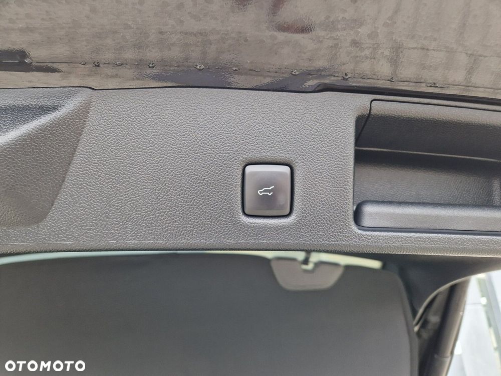 Ford Kuga - 40