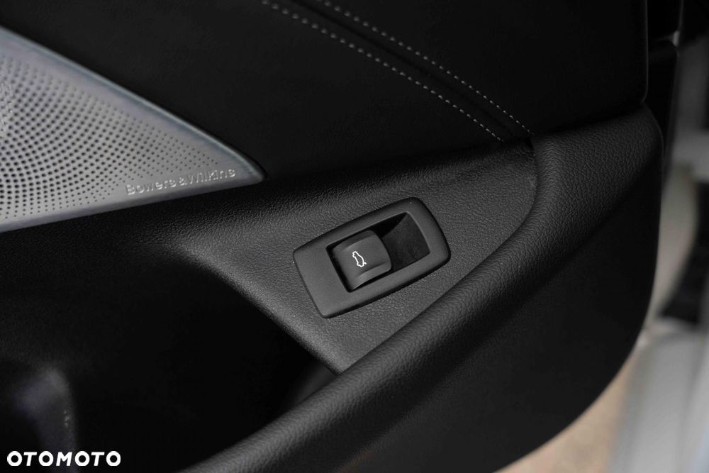 BMW M5 Standard - 40