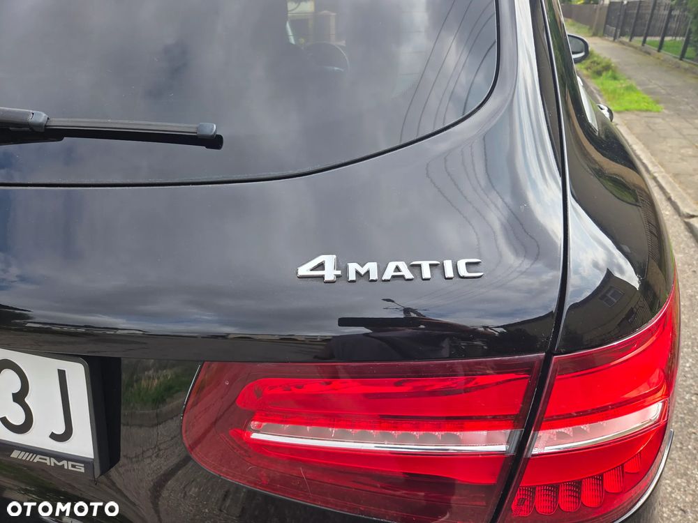 Mercedes-Benz GLC 250 d 4Matic 9G-TRONIC AMG Line - 14
