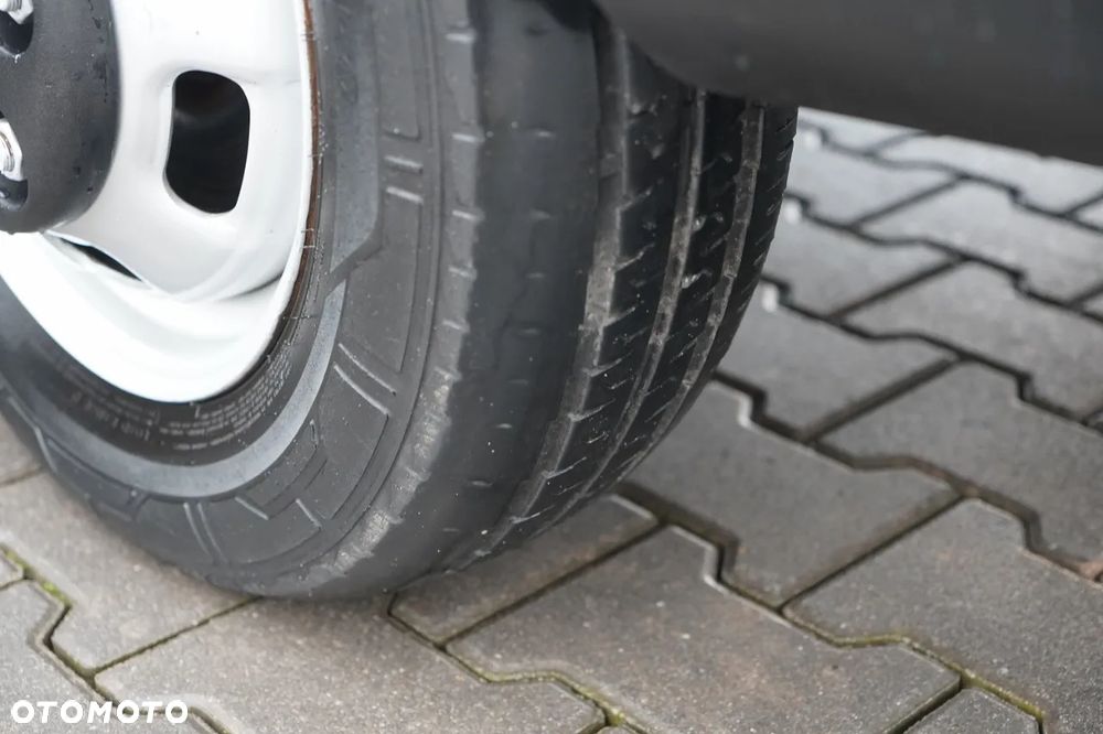 Iveco DAILY 35-160 / KONTENER 4,3 M / WINDA DHOLLANDIA  / BLIŹNIAK   DMC: 3500 KG /  2021 - 16