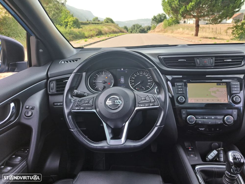 Nissan Qashqai 1.5 dCi N-Connecta J18 - 23