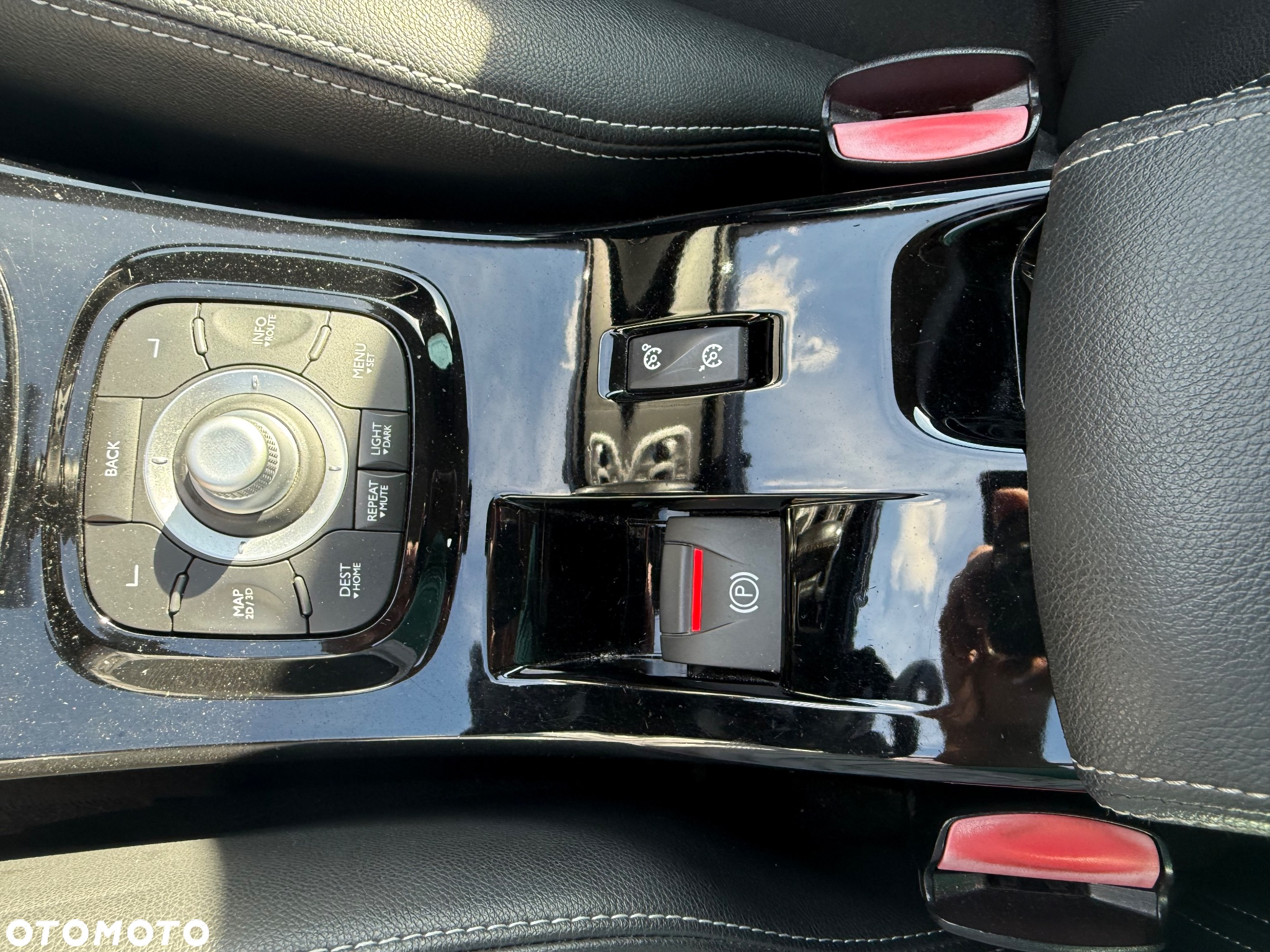 Renault Megane Grandtour ENERGY TCe 115 Start & Stop Bose Edition - 21