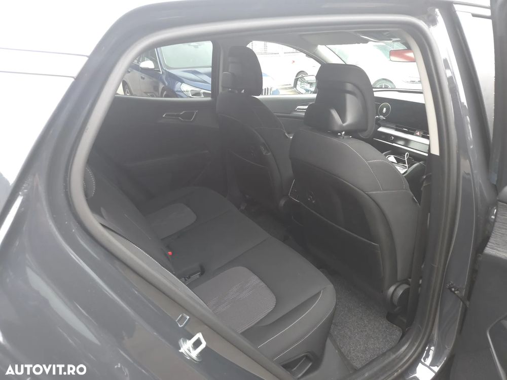 Kia Sportage 1.6 DSL MHEV 7DCT HP 4x2 Style - 6