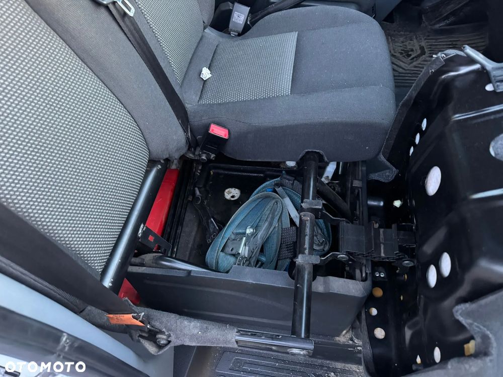 Ford Transit - 19