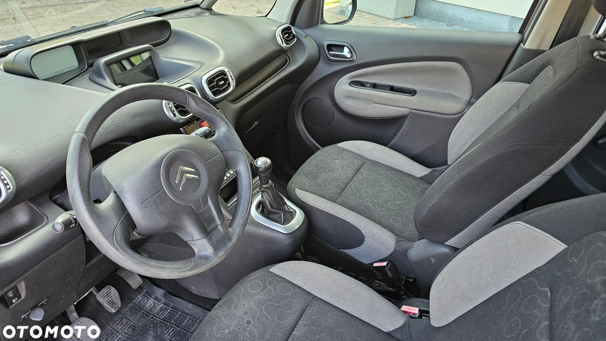 Citroën C3 Picasso 1.6 HDi Exclusive - 15