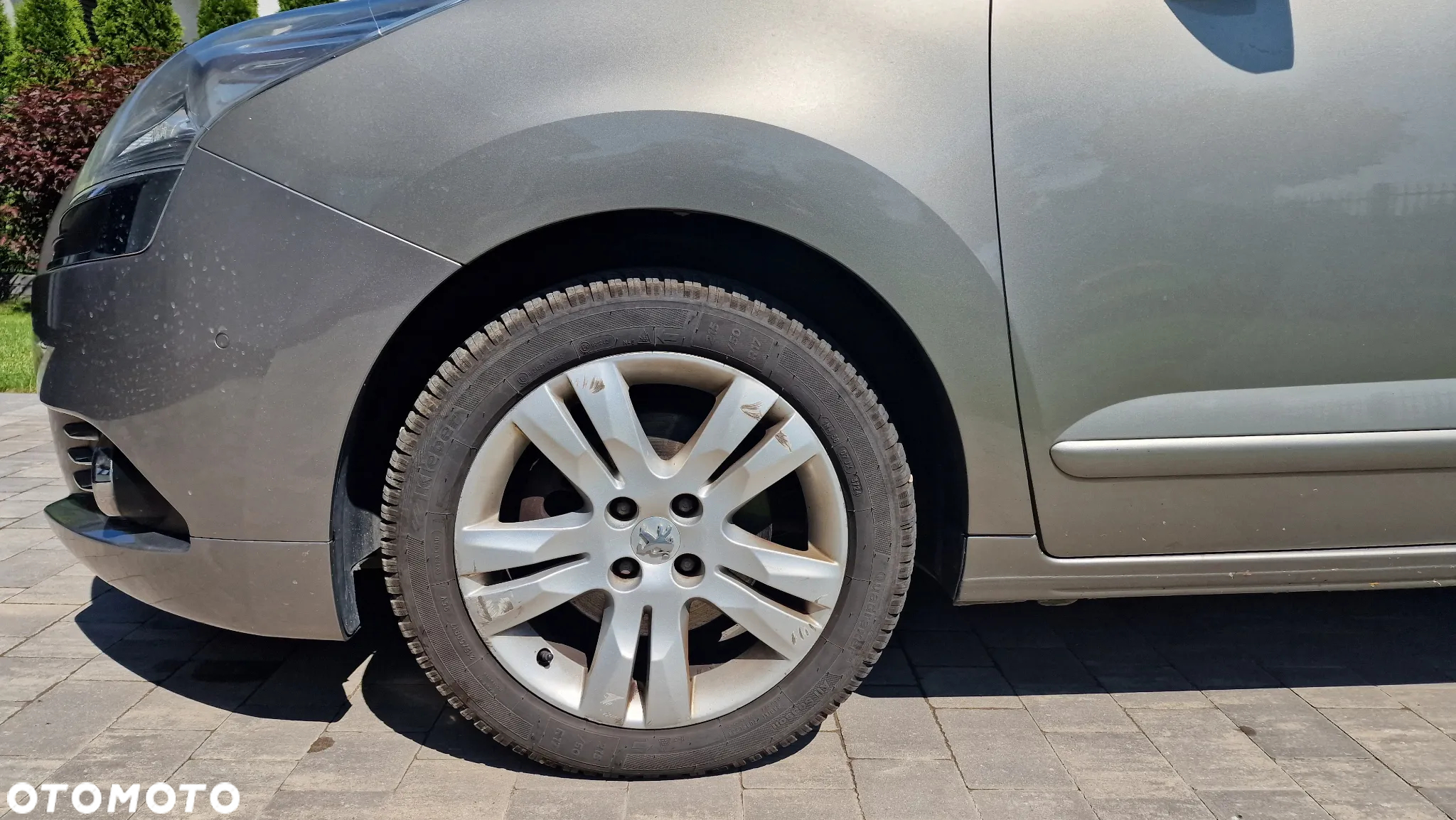 Peugeot 5008 - 10