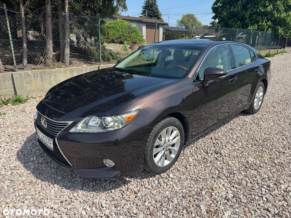 Lexus ES Standard - 1