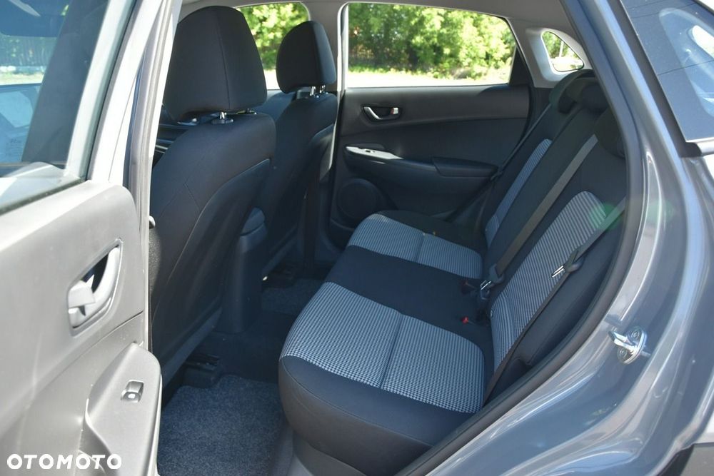 Hyundai Kona - 16