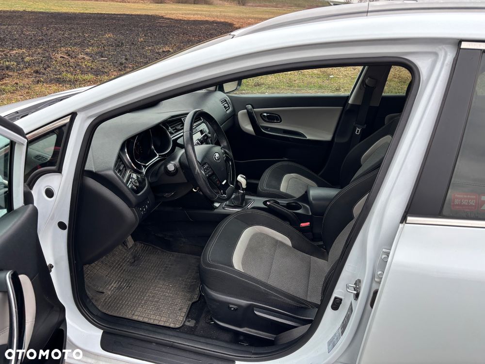 Kia Ceed 1.6 GDI Business Line - 13