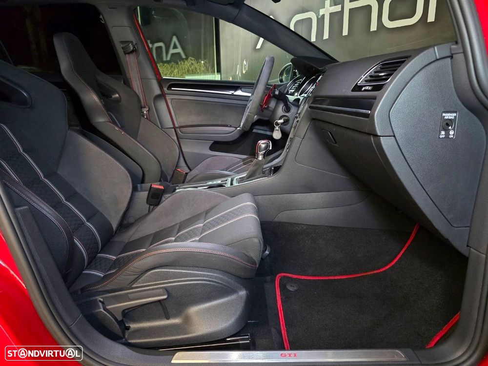 VW Golf GTI Clubsport DSG - 4