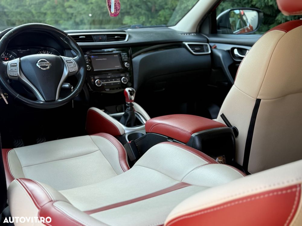 Nissan Qashqai 1.6 DCI Start/Stop Tekna - 11