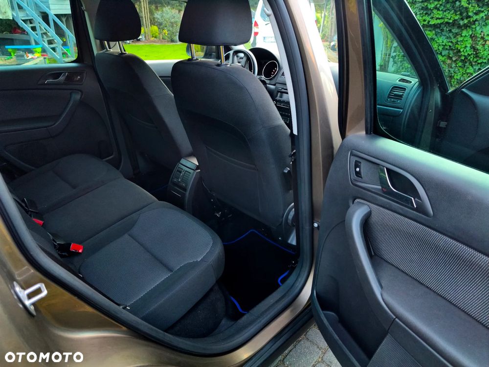Skoda Yeti 1.2 TSI Experience PLUS EDITION - 32