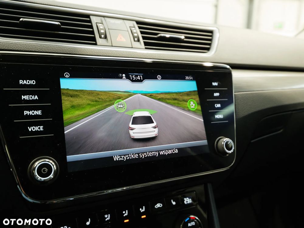 Skoda Superb 2.0 TSI Style DSG - 29