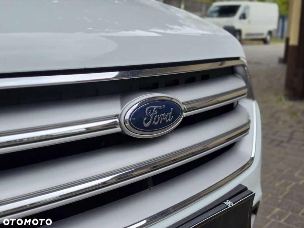 Ford Kuga - 19