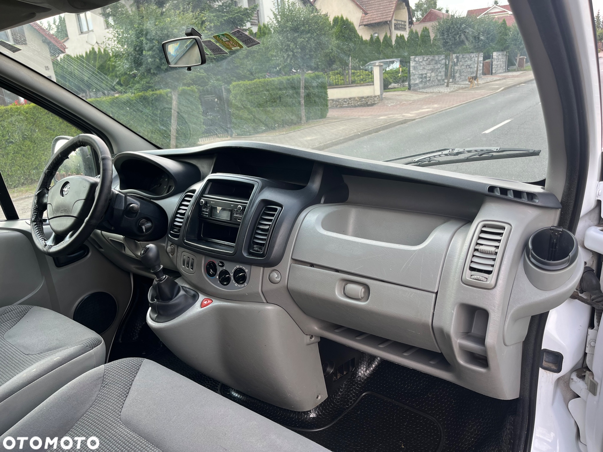 Opel Vivaro - 12