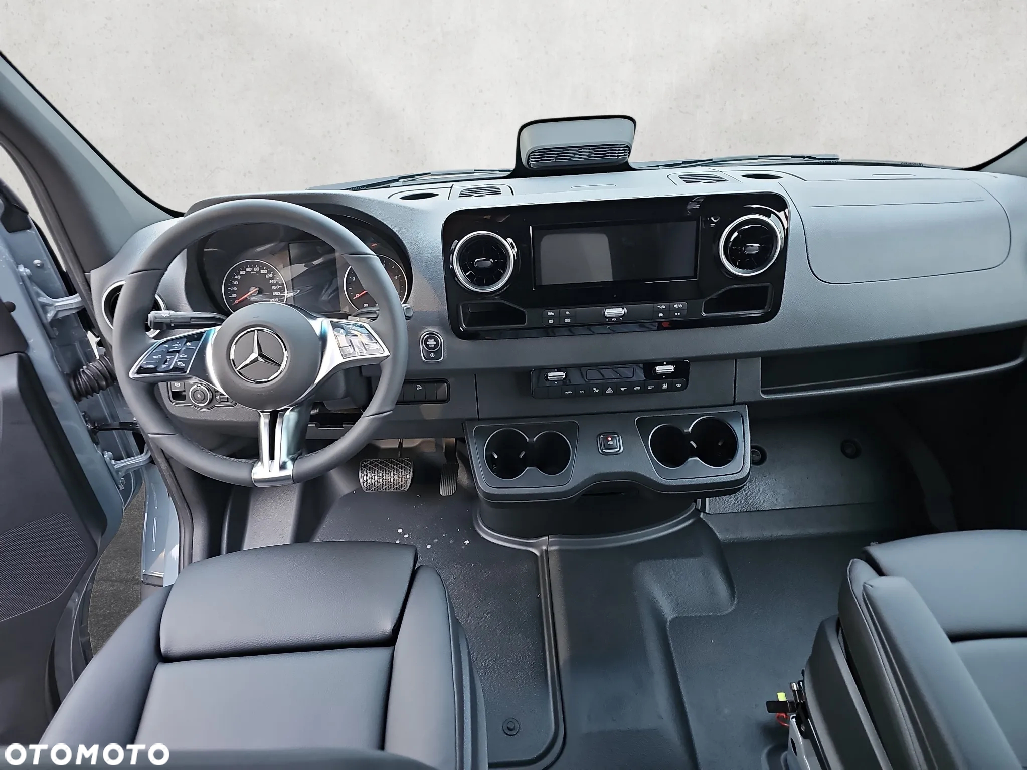 Mercedes-Benz Sprinter 419 CDI - 13