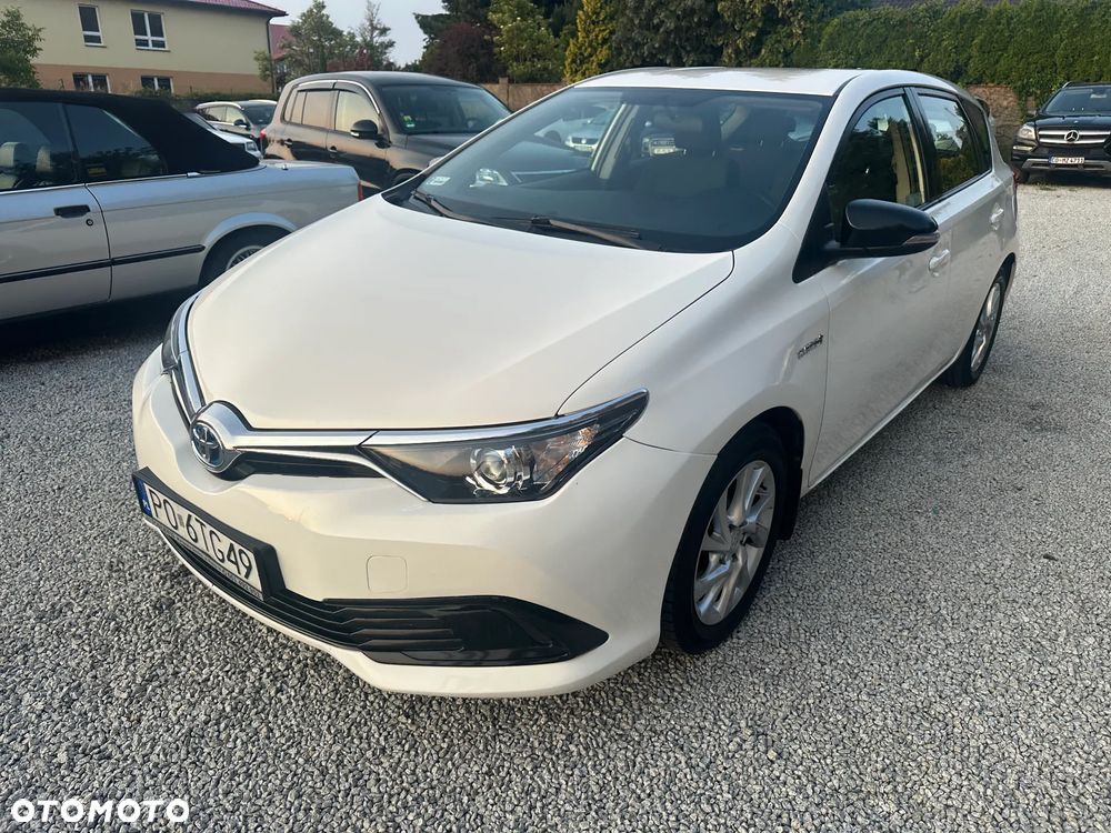 Toyota Auris Hybrid 135 Premium - 21
