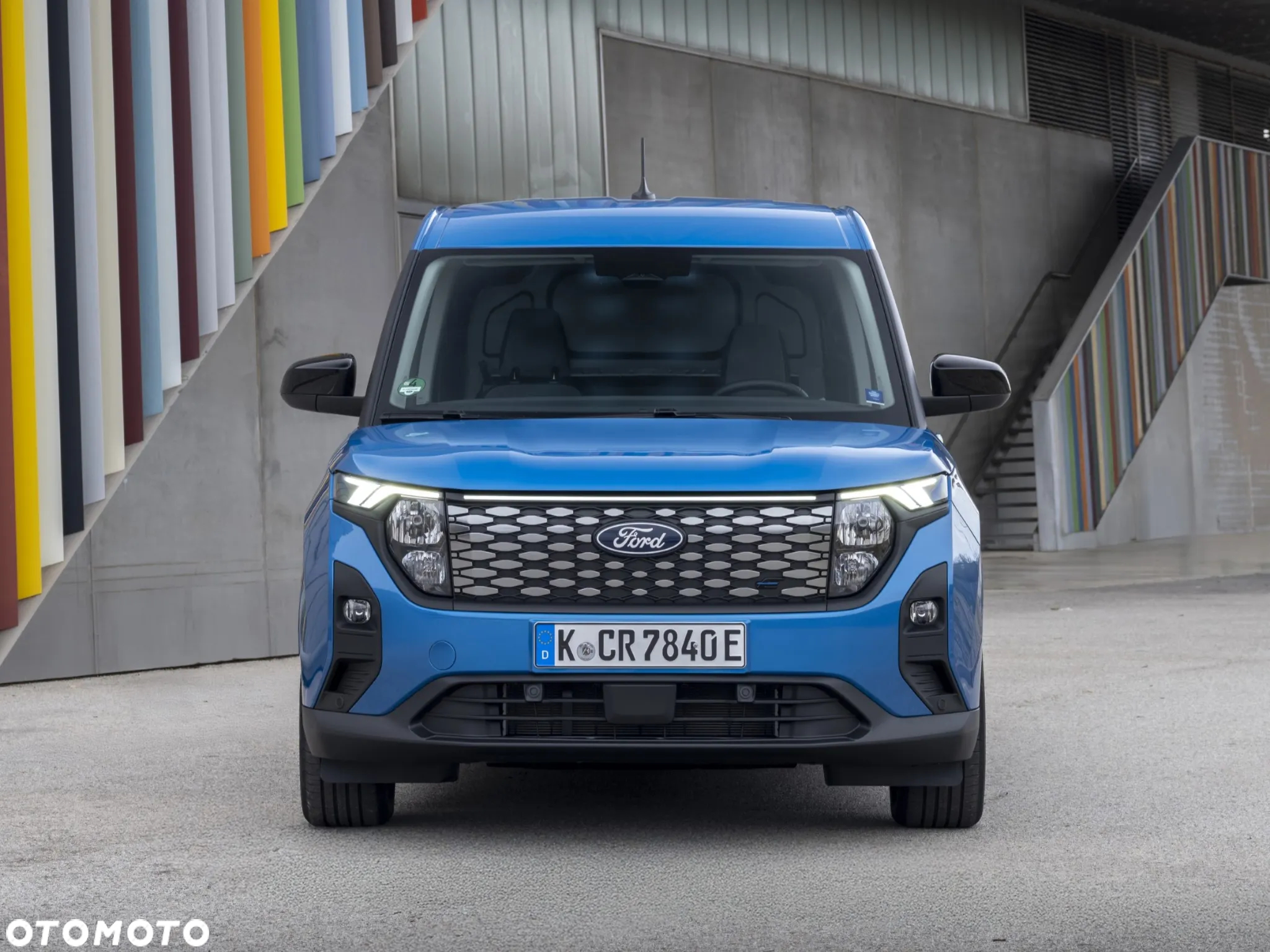 Ford E-Transit Courier - 3
