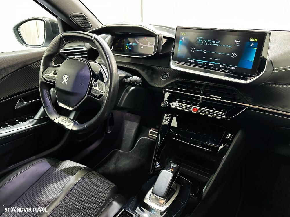 Peugeot e-2008 50 kWh GT Pack - 32