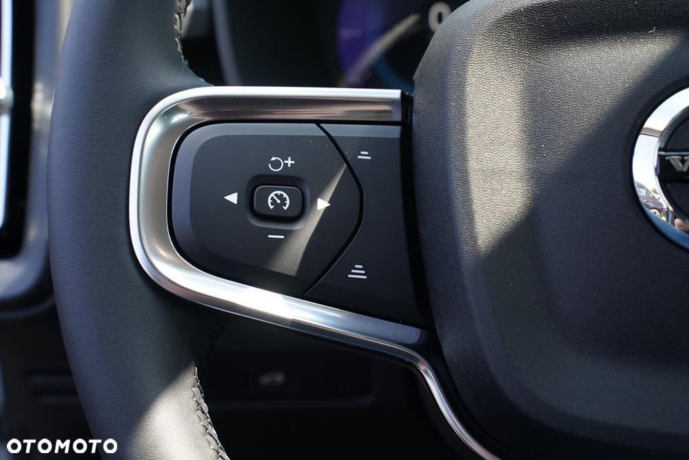 Volvo XC 40 B3 Essential - 15