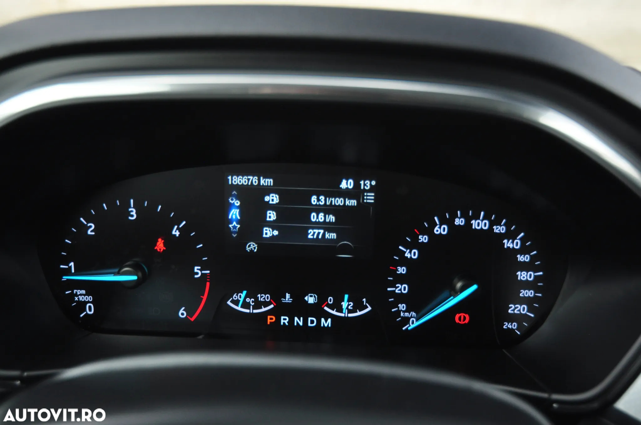 Ford Focus 2.0 EcoBlue Active Business - 23