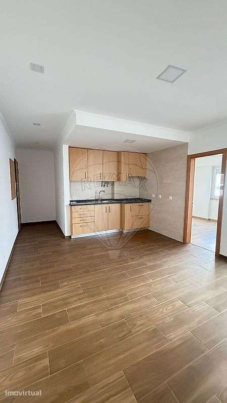 Apartamento T1 para arrendamento - Grande imagem: 2/15
