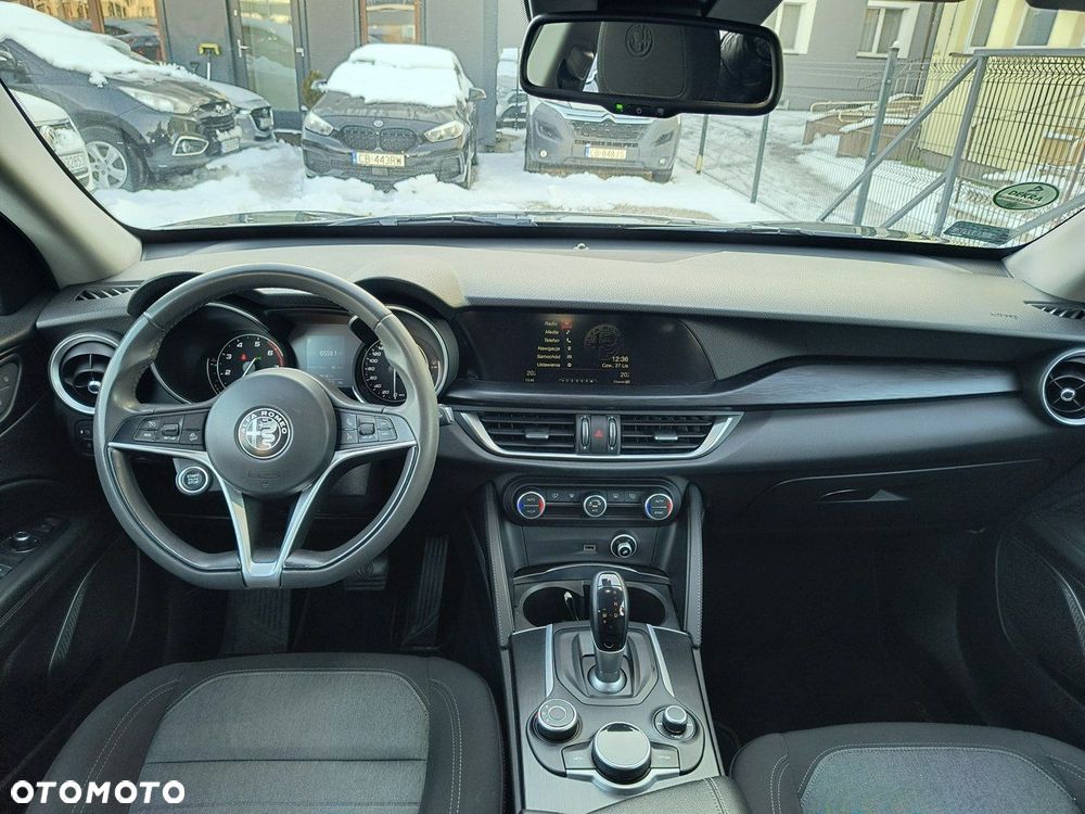 Alfa Romeo Stelvio 2.0 Turbo Q4 - 8