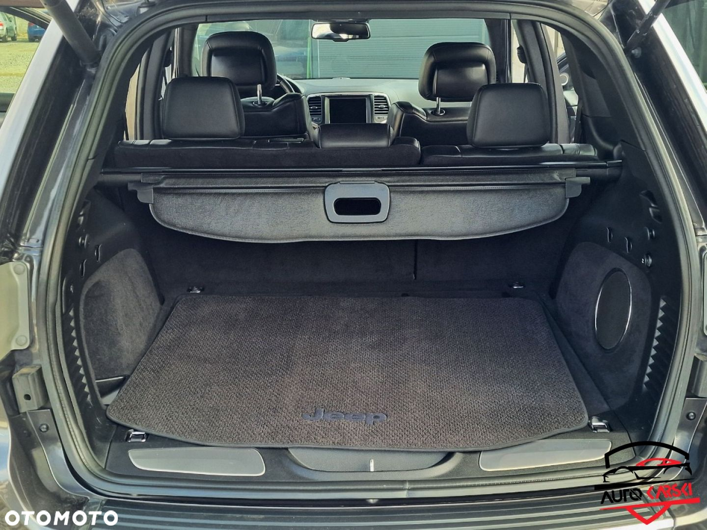Jeep Grand Cherokee - 19