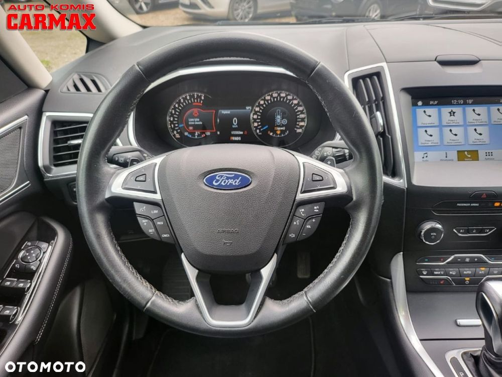 Ford S-Max - 12