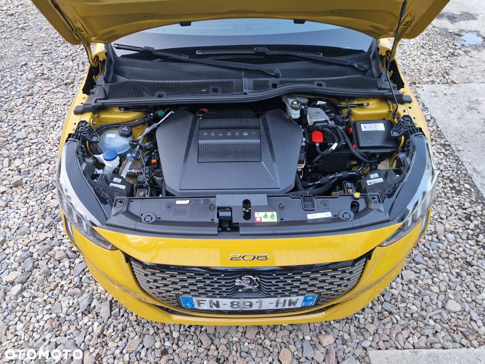 Peugeot 208 - 29