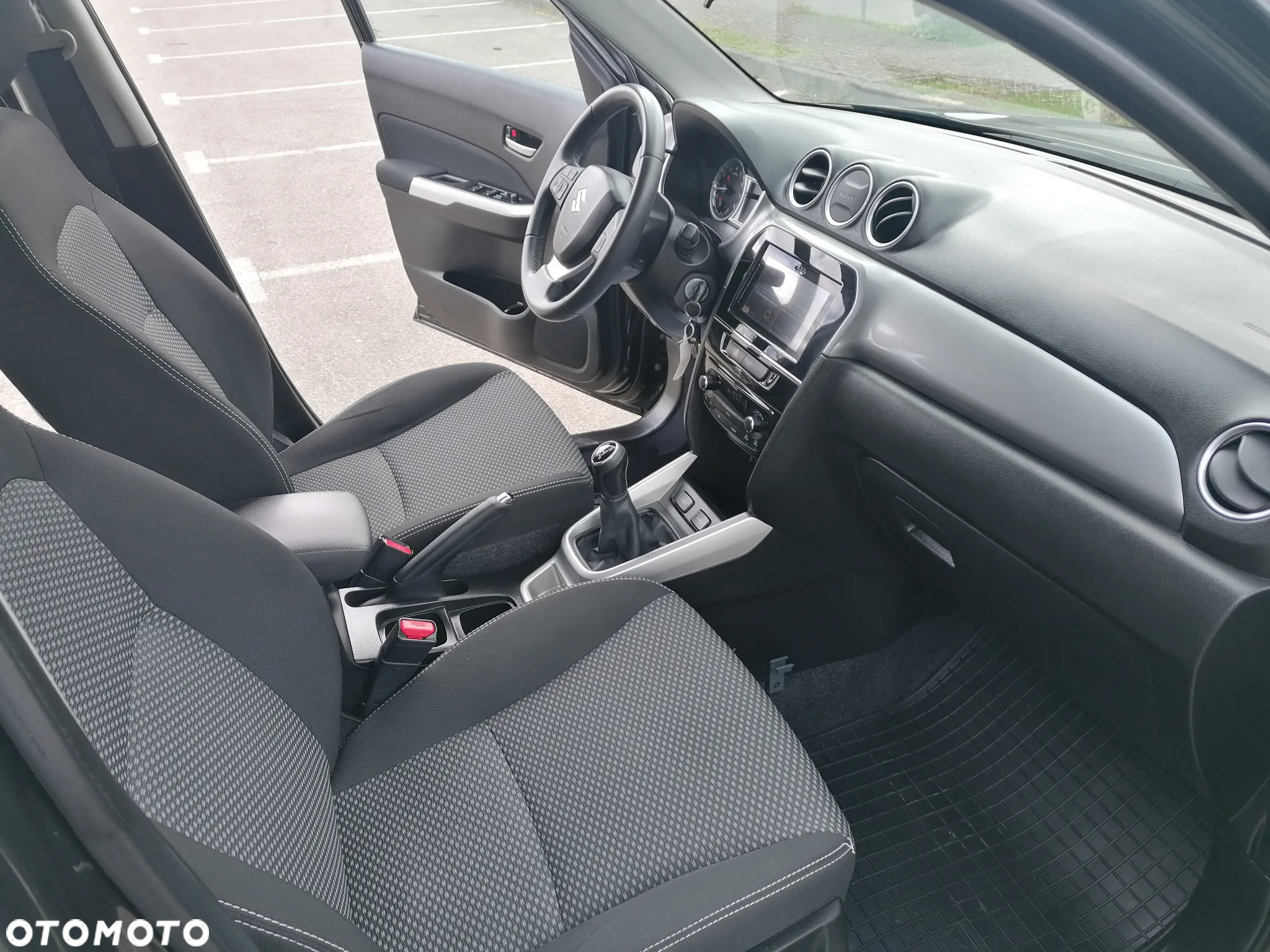 Suzuki Vitara 1.6 Premium 2WD - 10