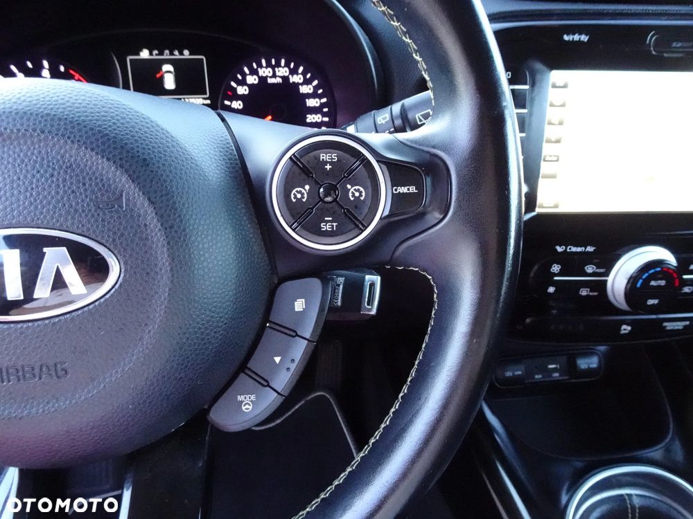 Kia Soul 1.6 CRDI XL - 23