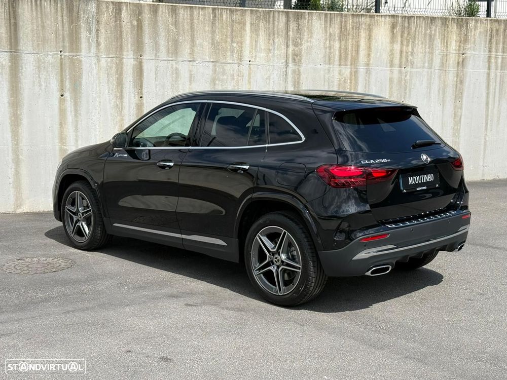 Mercedes-Benz GLA 250 e AMG Line - 3