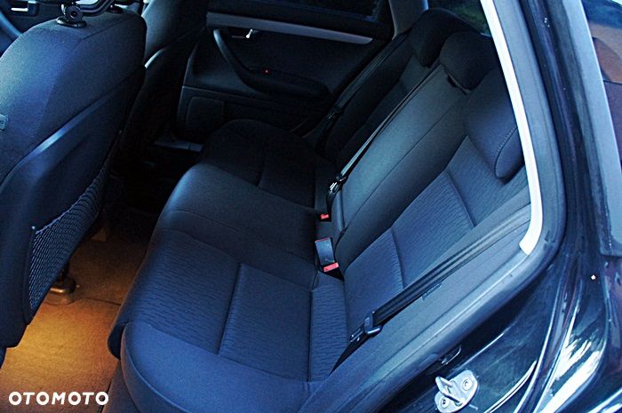 Audi A4 Avant 2.0 T FSI quattro tiptronic - 22