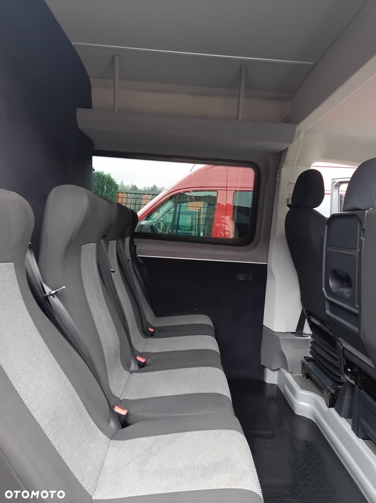 Volkswagen Crafter - 13