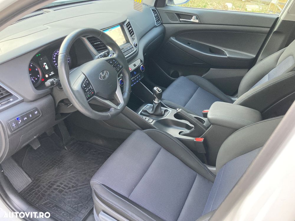 Hyundai Tucson 2.0 CRDI 4WD Premium - 18