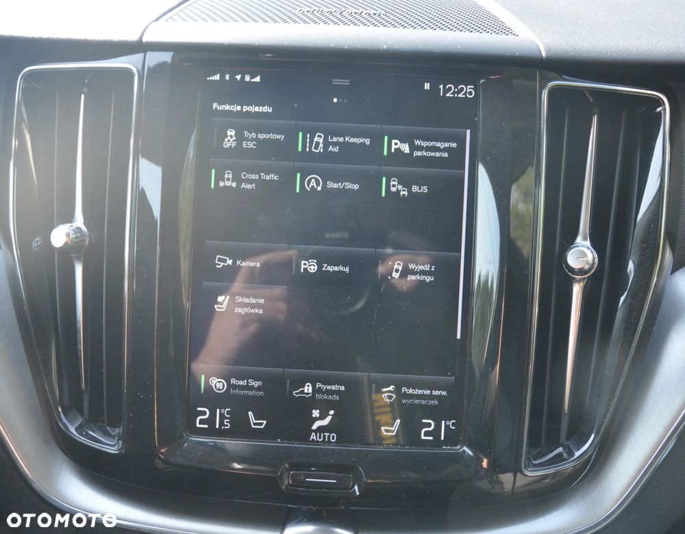 Volvo XC 60 T5 GPF AWD Momentum - 11