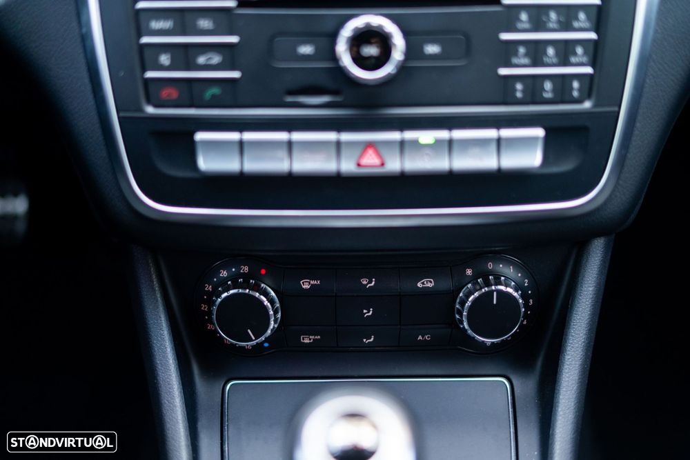 Mercedes-Benz CLA 180 d AMG Line - 30