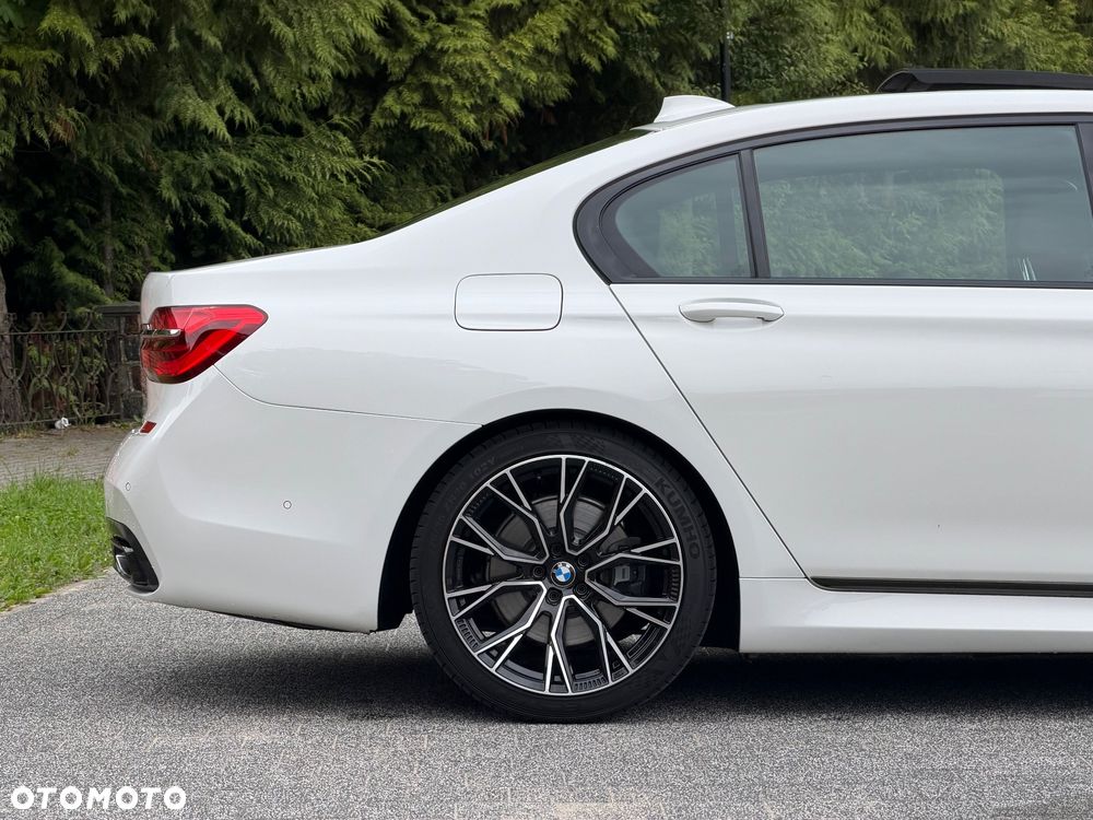 BMW Seria 7 740Li - 6