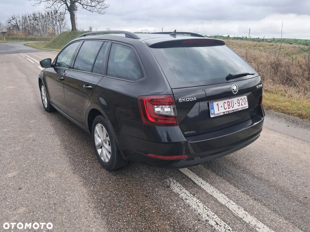 Skoda Octavia 1.6 TDI Premium Edition - 17